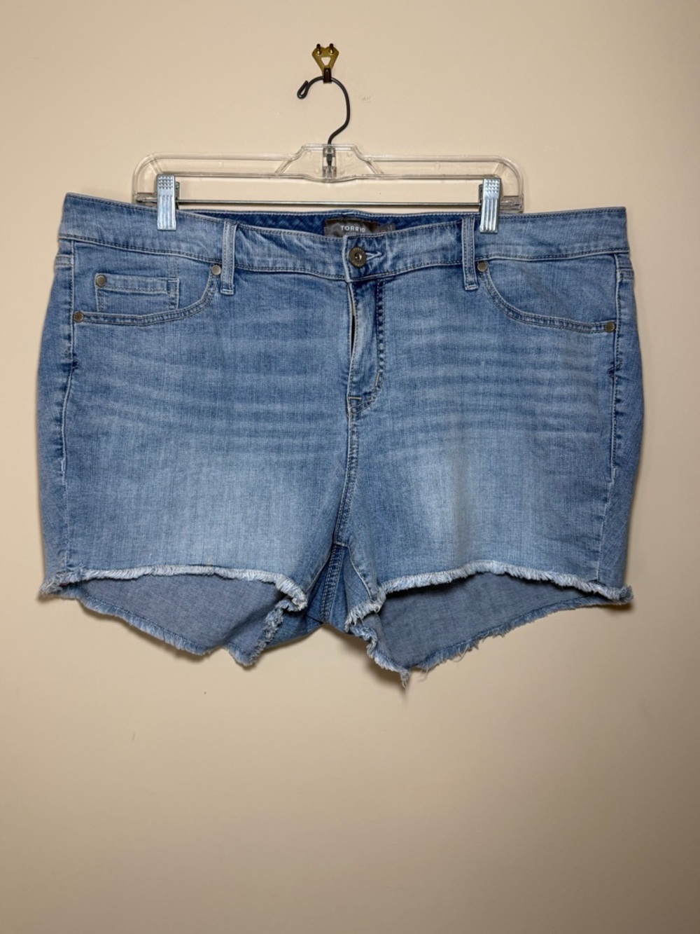 Torrid Denim Shorts Size 20 Blue Raw Hem Stretch High Rise Plus Casual